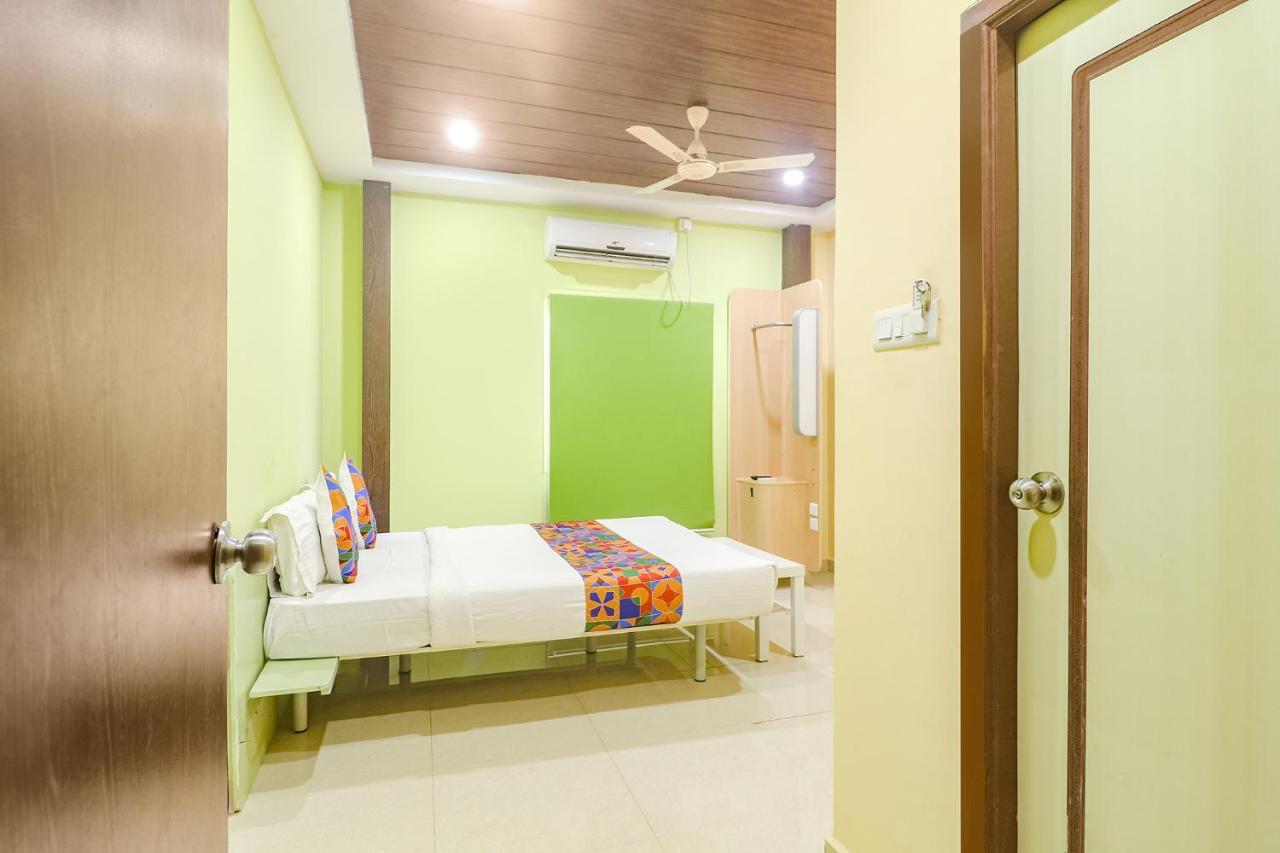 Fabexpress Airport Stay Inn - Nr Hyderabad International Airport, Shamshabad Kültér fotó